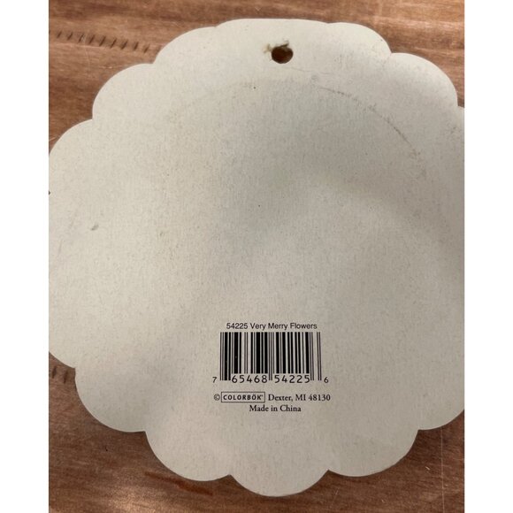 Colorbok Paper Flowers For Crafting Projects Very Merry Flowers 54225 Holiday - Picture 3 of 3